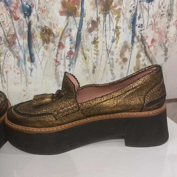 Vintage Sibyl Vane | Made in Argentina | Gold leather platform penny loafers - Picture 10 of 16